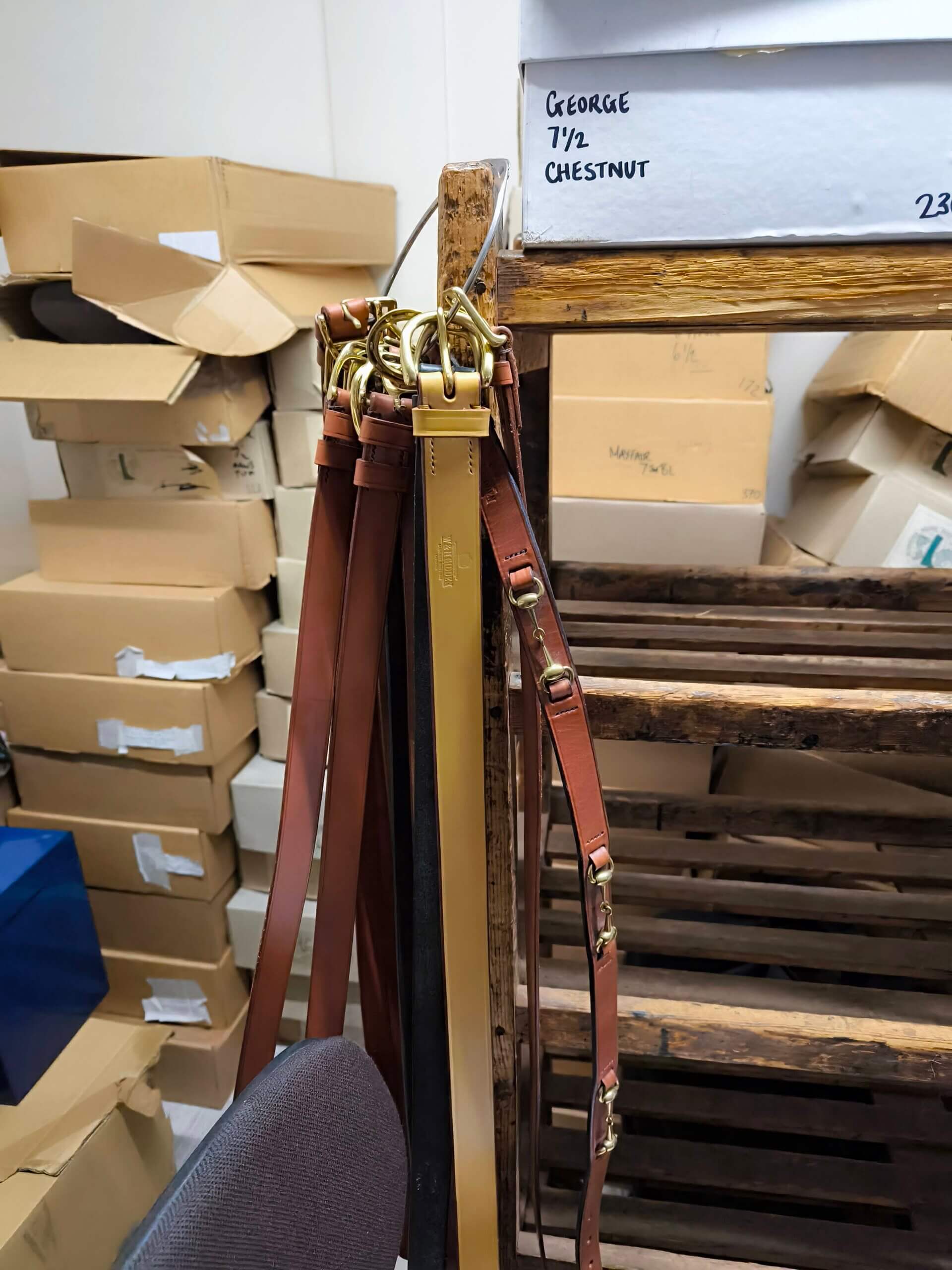 重厚なギデン社のレザーベルト