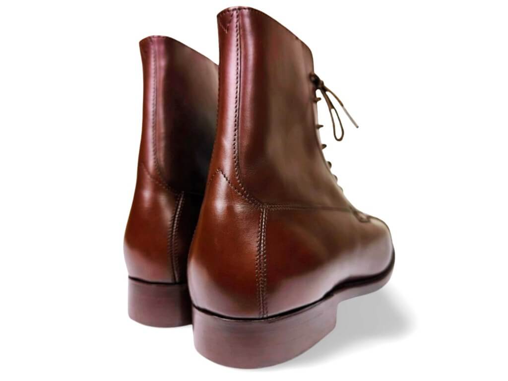 シュナイダーブーツ パドックブーツ ヒールカップと背面の造形